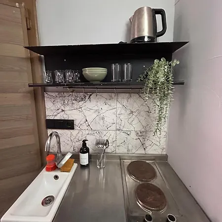 Apartment I1 House