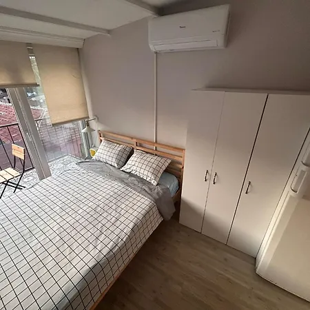 I1 House Apartment *